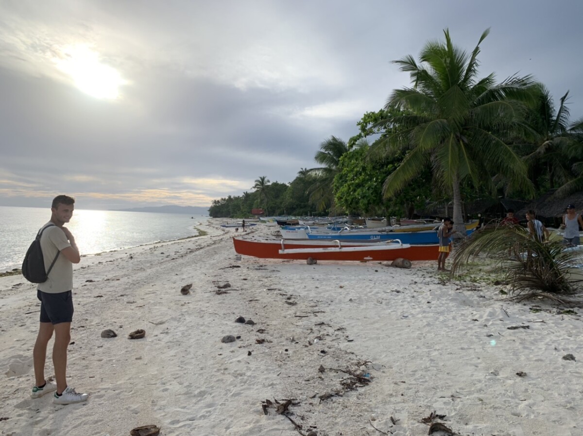 15DD1846-DAC4-4E9A-B2AD-A7D157BECCC3